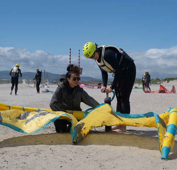 preparing for a private kitesurf lesson