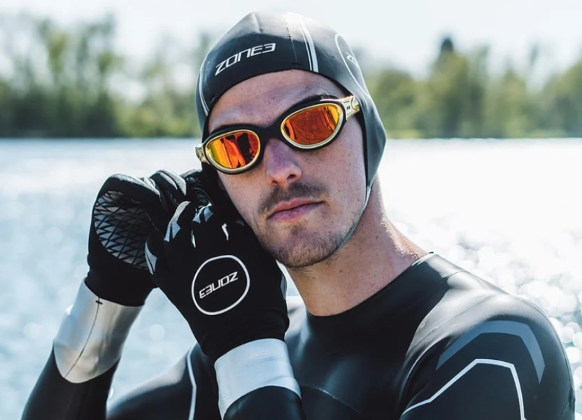 get ready to enter the sea